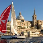 Traditional Maltese Townhouse Wt Terrace And Pool By Buena Vista