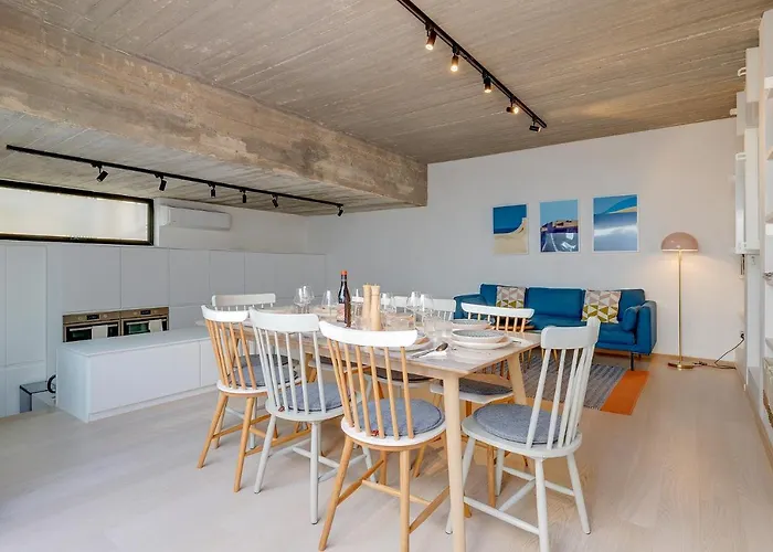 Traditional Maltese Townhouse Wt Terrace And Pool By Buena Vista * 센글리아