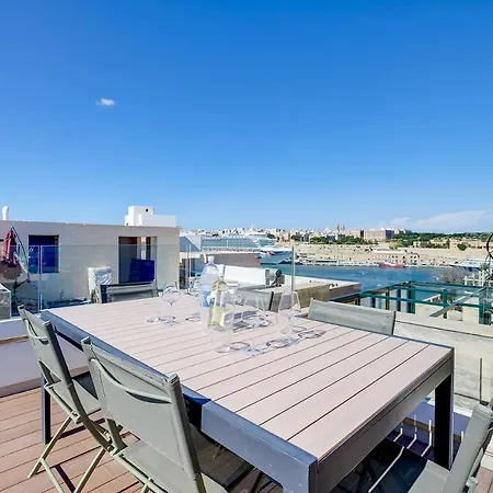 Traditional Maltese Townhouse Wt Terrace And Pool Hébergement de vacances