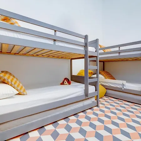 Hébergement de vacances Traditional Maltese Townhouse Wt Terrace And Pool *