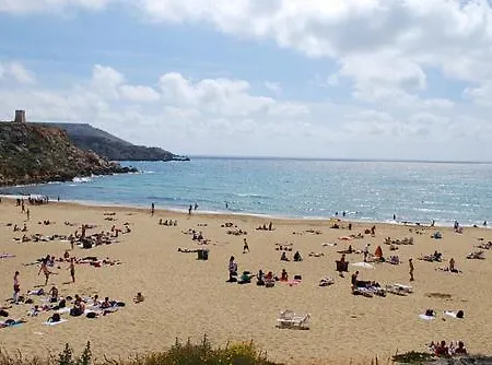 Traditional Maltese Townhouse Wt Terrace And Pool בית נופש