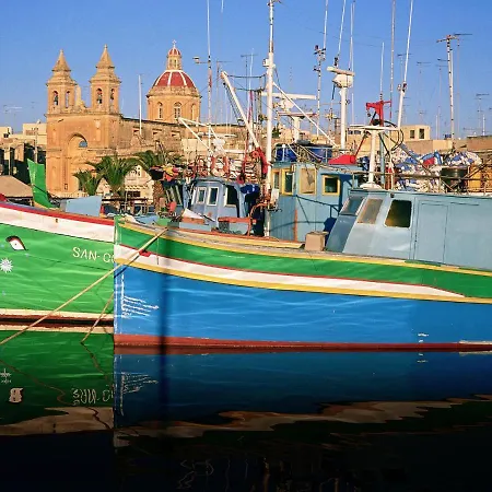 בית נופש Traditional Maltese Townhouse Wt Terrace And Pool *