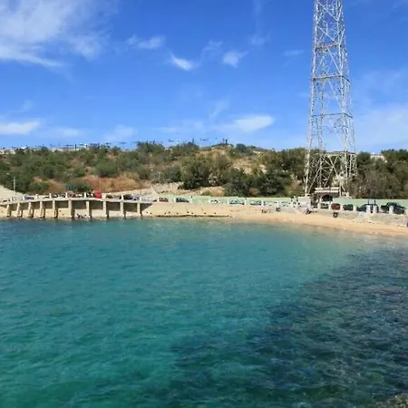 Traditional Maltese Townhouse Wt Terrace And Pool * סנגלאה