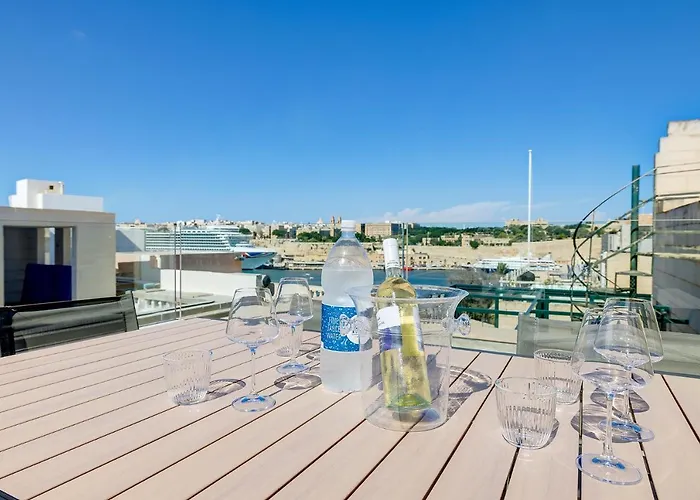 Traditional Maltese Townhouse Wt Terrace And Pool By Buena Vista 펜션 센글리아