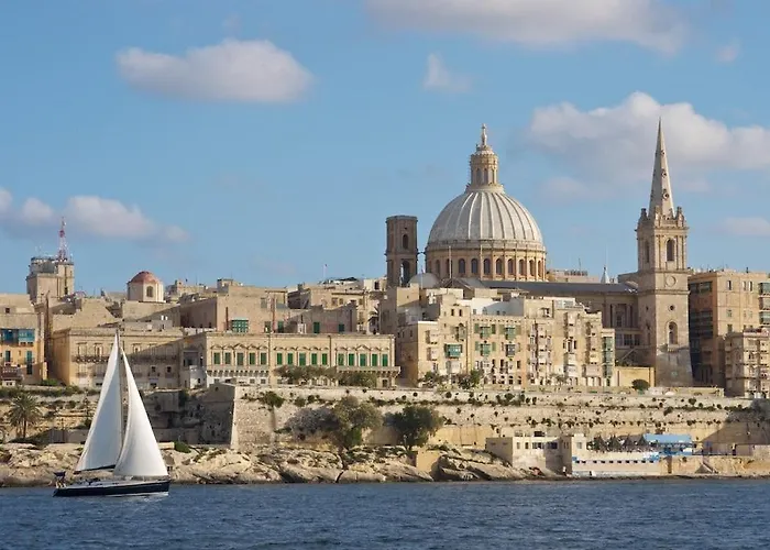 펜션 Traditional Maltese Townhouse Wt Terrace And Pool By Buena Vista *